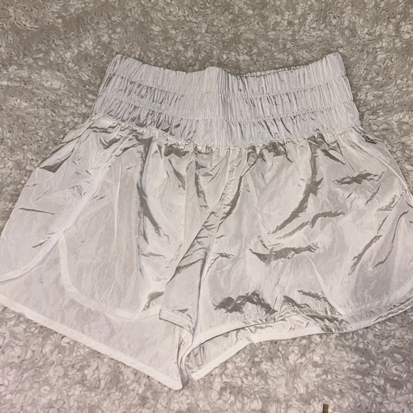Free People movement The Way Home Shorts white Large NWOT #75 50% off w bundle - Picture 5 of 11